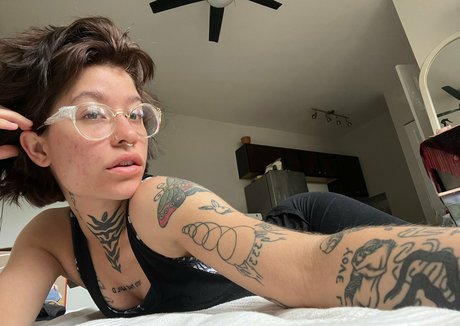 Naken lekkede OnlyFans-bilde av Datanight