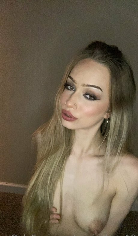 Naken lekkede OnlyFans-bilde av Mariacheer18