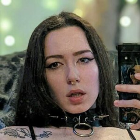 OnlyFans-model Ravenevilfree