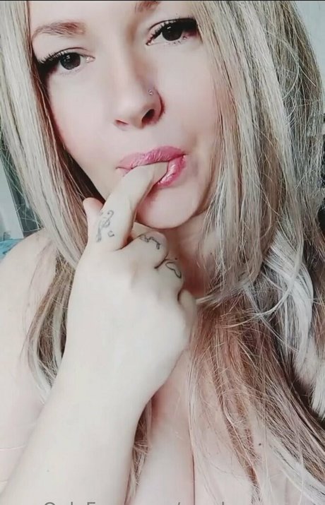 Nahá fotka uniklých OnlyFans od Sandydoppeld