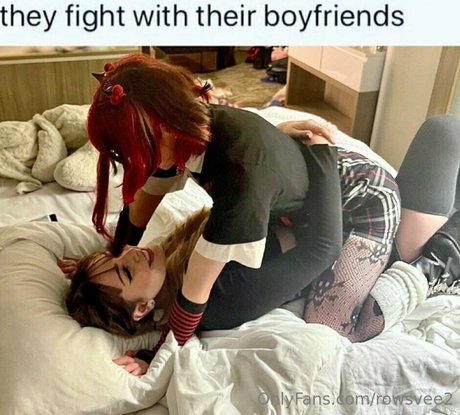 Alasti lekkinud OnlyFans-i pilt Rowsvee2