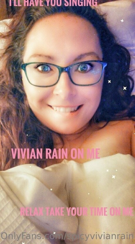 Foto desnuda filtrada de OnlyFans de Spicyvivianrain