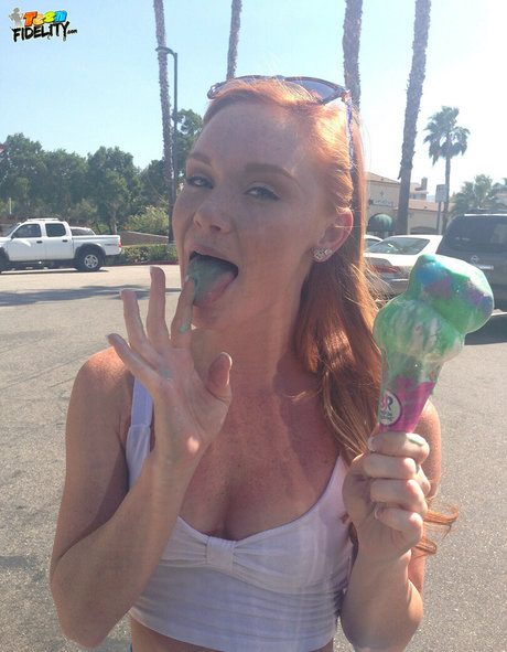 Nacktes geleaktes OnlyFans-Foto von Alex Tanner