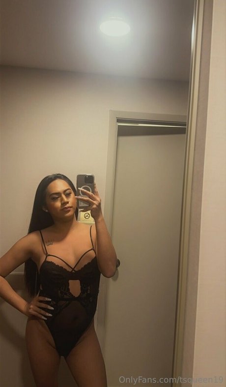 Naken läckt OnlyFans-bild av Tsqueen19