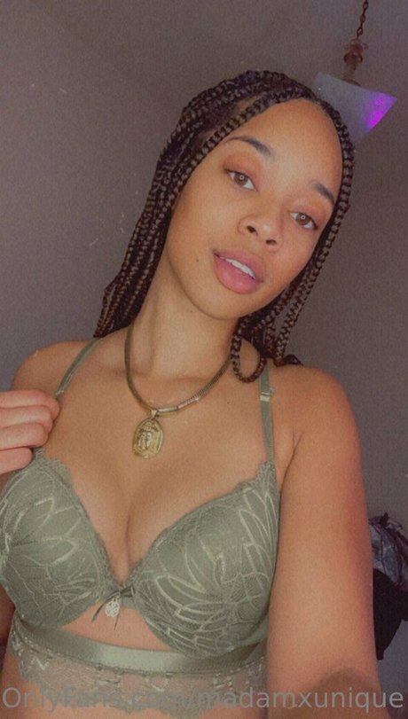 Nacktes geleaktes OnlyFans-Foto von Madamxunique