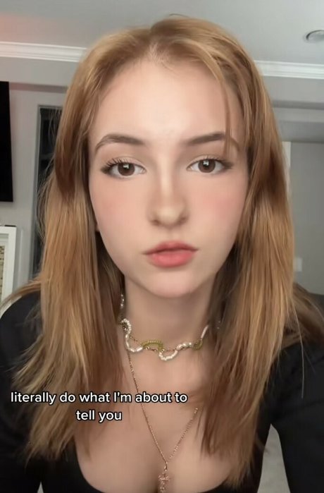 Alasti lekkinud OnlyFans-i pilt Ann Osok