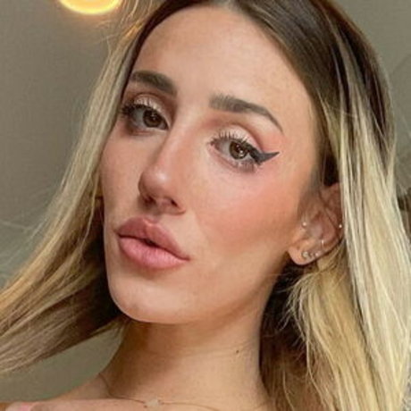 Alasti lekkinud OnlyFans-i pilt Skyler Grey