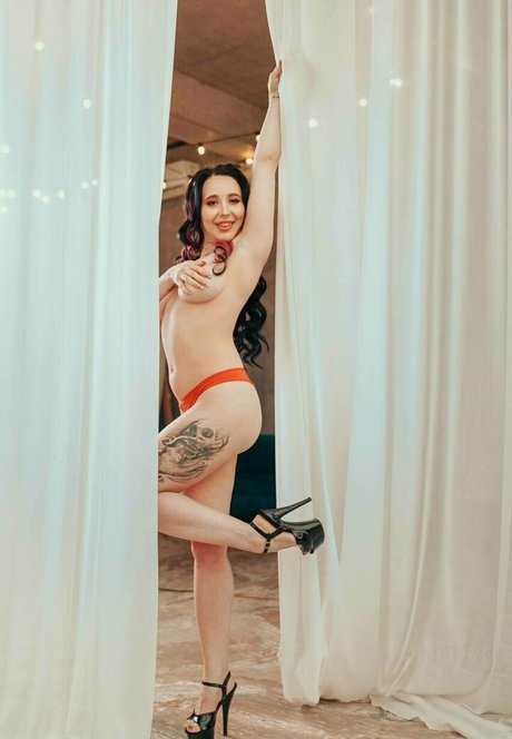 Nahá fotka uniklých OnlyFans od Anastasiakim