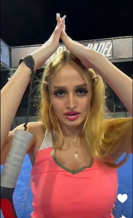 Обнаженная фотография утечки OnlyFans от Lana Rose