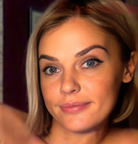 Naken läckt OnlyFans-bild av Amazinjess