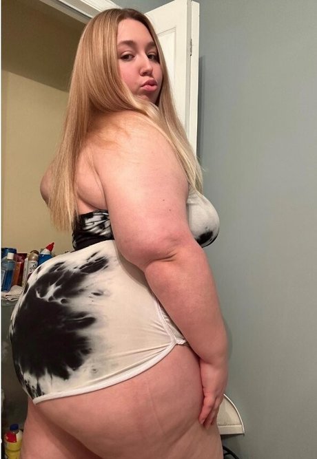 Tiara OnlyFansリークヌード写真