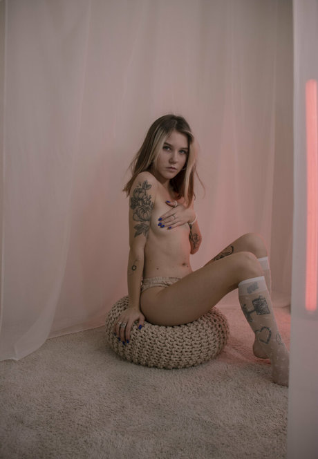 Nacktes geleaktes OnlyFans-Foto von Disimaria