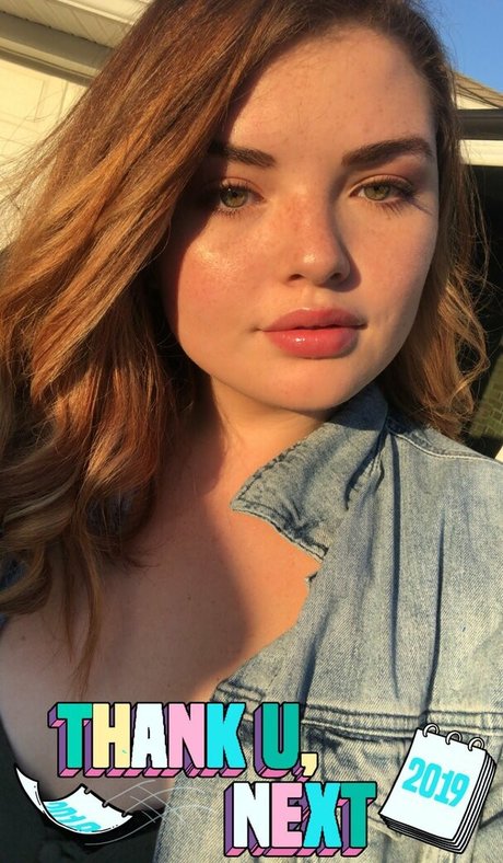 Alasti lekkinud OnlyFans-i pilt Alondra Larson