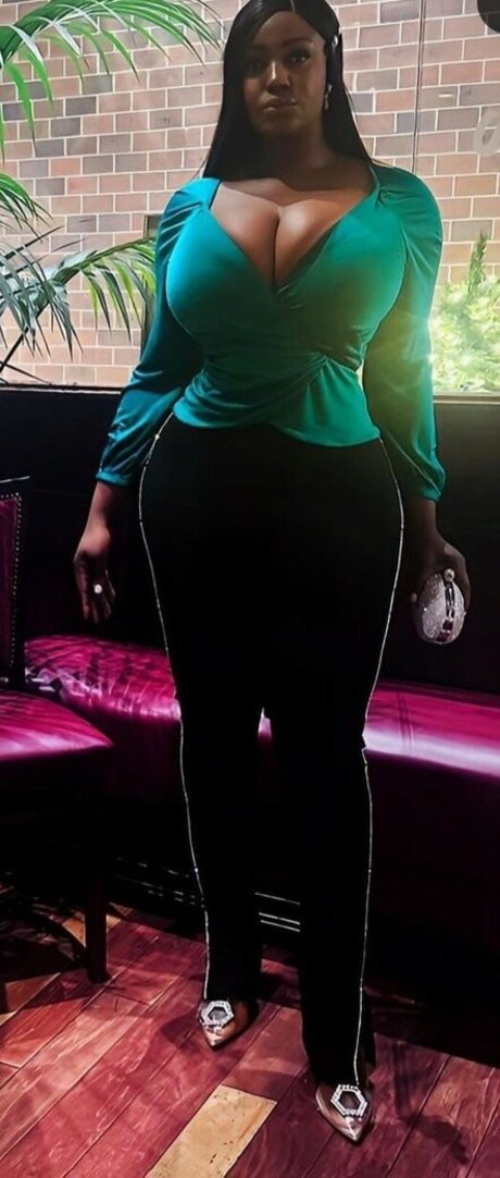 Foto desnuda filtrada de OnlyFans de Mimslovers