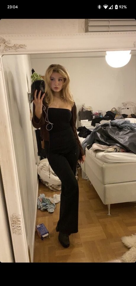 Siri54 OnlyFansリークヌード写真