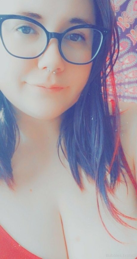 Naken läckt OnlyFans-bild av Bubbleser0tica