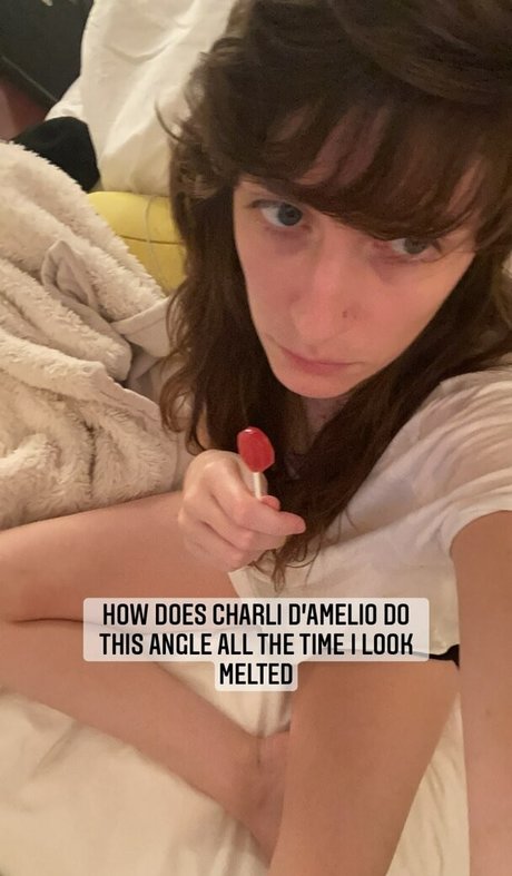 Naken läckt OnlyFans-bild av Samantha Rayward