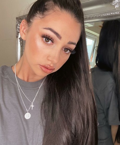 Nacktes geleaktes OnlyFans-Foto von Chloe Reynolds