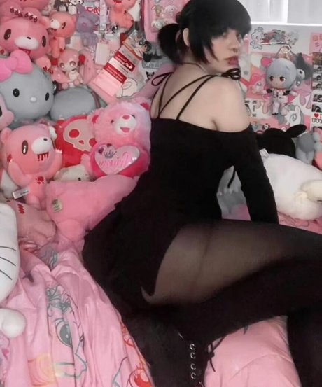 Naken lekkede OnlyFans-bilde av Kurohalo777