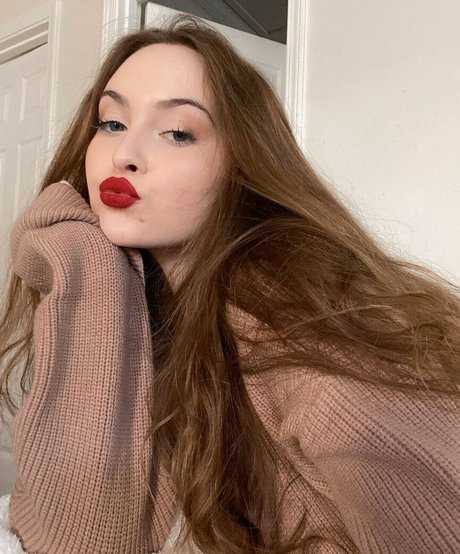 Обнаженная фотография утечки OnlyFans от Erin Marley Klay