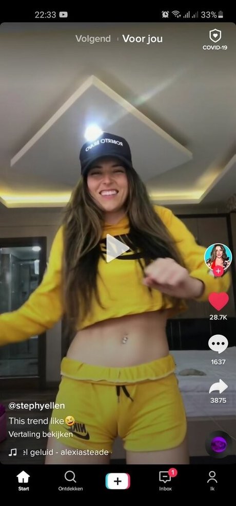 Naken lekkede OnlyFans-bilde av Stephanie Ellen Almeida