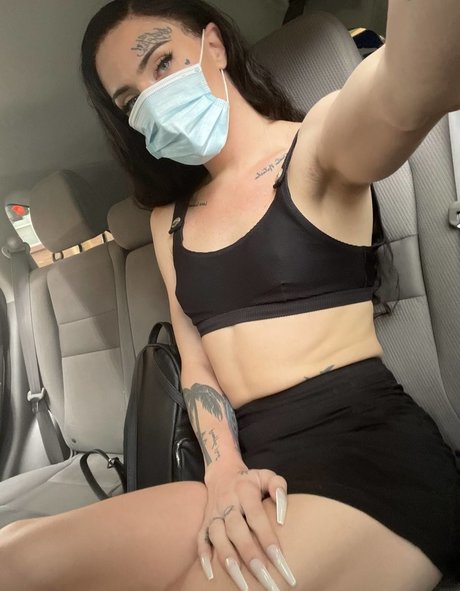 Naken lekkede OnlyFans-bilde av Lanasummersxo