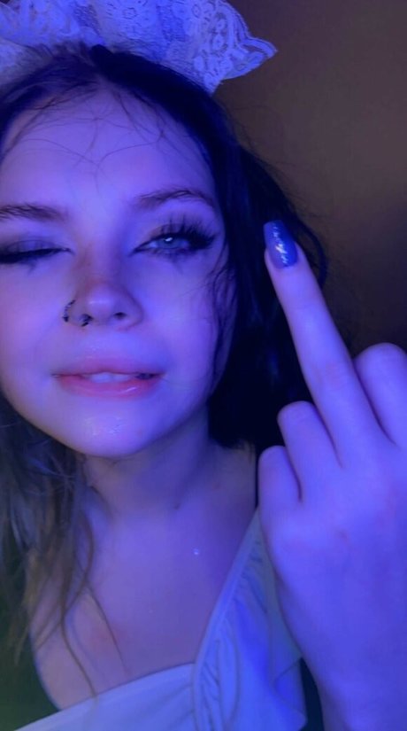 Naken lekkede OnlyFans-bilde av Kiwikyy