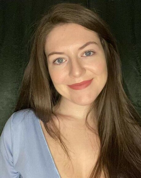 Обнаженная фотография утечки OnlyFans от Caley Chisholm