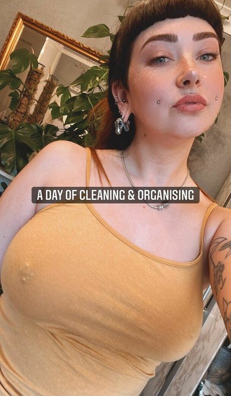 Foto di nudo di fuga di OnlyFans di Danielle Hunt