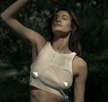 Alasti lekkinud OnlyFans-i pilt Shira Aizner