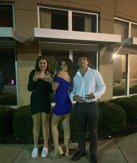 Nahá fotka uniklých OnlyFans od Lillie Goldman