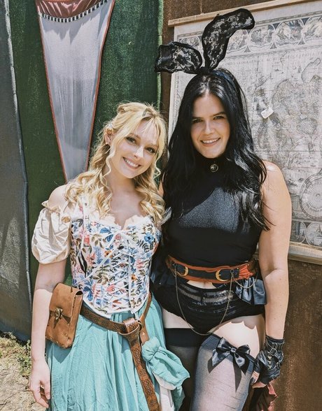 Erica Lindbeck OnlyFansリークヌード写真