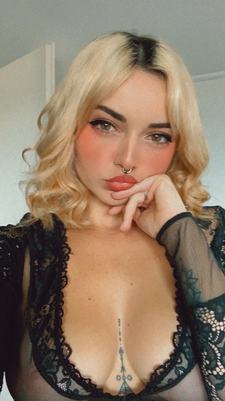 Toradoki OnlyFansリークヌード写真