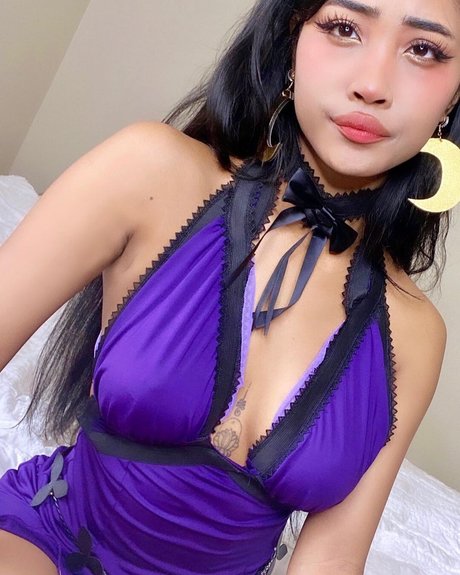 Nahá fotka uniklých OnlyFans od Stan Sumalee