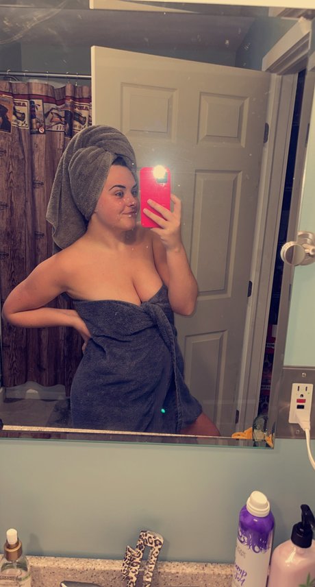 Nacktes geleaktes OnlyFans-Foto von Tori Ann