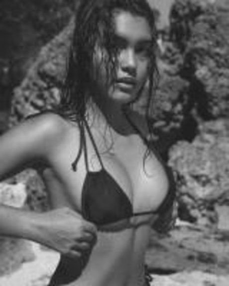 Alasti lekkinud OnlyFans-i pilt Caitlin North Lewis