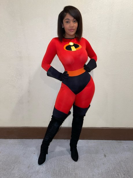 Foto desnuda filtrada de OnlyFans de Honey Isabel