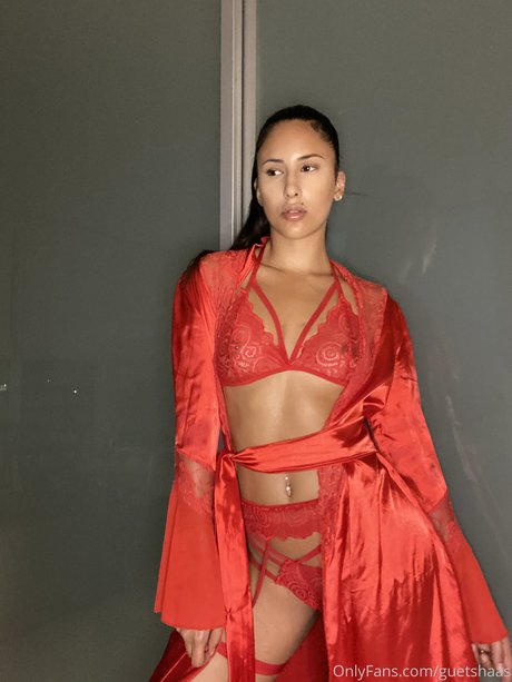 Foto desnuda filtrada de OnlyFans de Sabrina Guetshaa