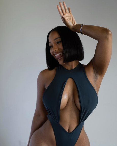 Nacktes geleaktes OnlyFans-Foto von Jazzmine Jackson