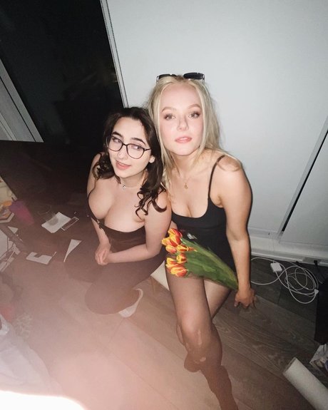 Foto di nudo di fuga di OnlyFans di Queen Julia