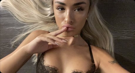 Обнаженная фотография утечки OnlyFans от Gabriella Annalisa