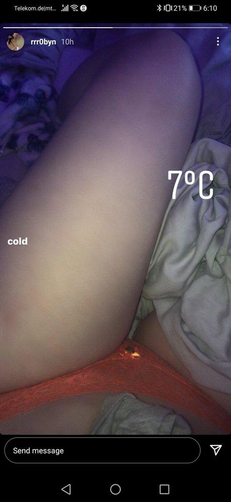 Robyn naked leaks OnlyFans pic