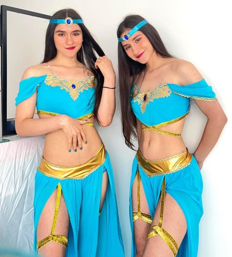 Photo nue de fuite OnlyFans de Ara Y Fer