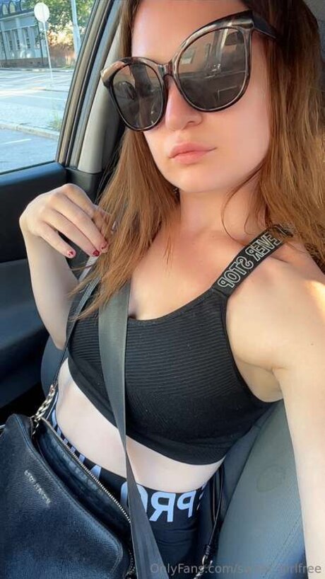 Alasti lekkinud OnlyFans-i pilt Sweet Girlfree