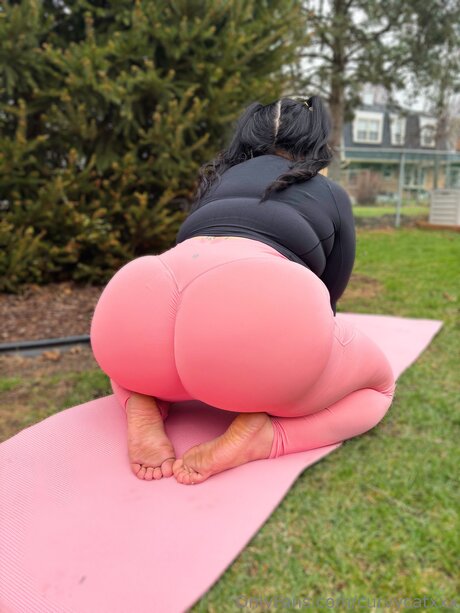 Curvycatxxx naked leaks OnlyFans pic