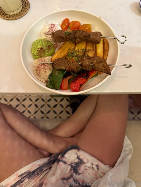 Foto di nudo di fuga di OnlyFans di Mollyspoilmefree