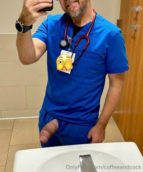 Обнаженная фотография утечки OnlyFans от Coffeeandcock