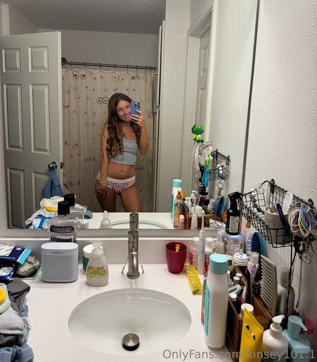 Naken läckt OnlyFans-bild av Kinsey101 1