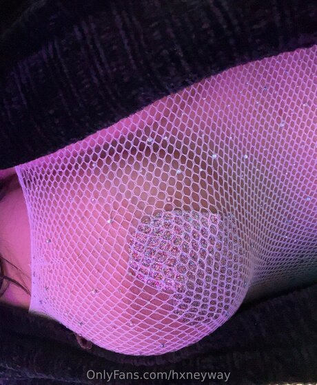 OnlyFans-model Hxneyway