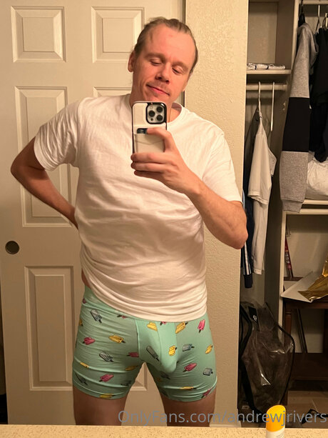 Обнаженная фотография утечки OnlyFans от Andrewjrivers